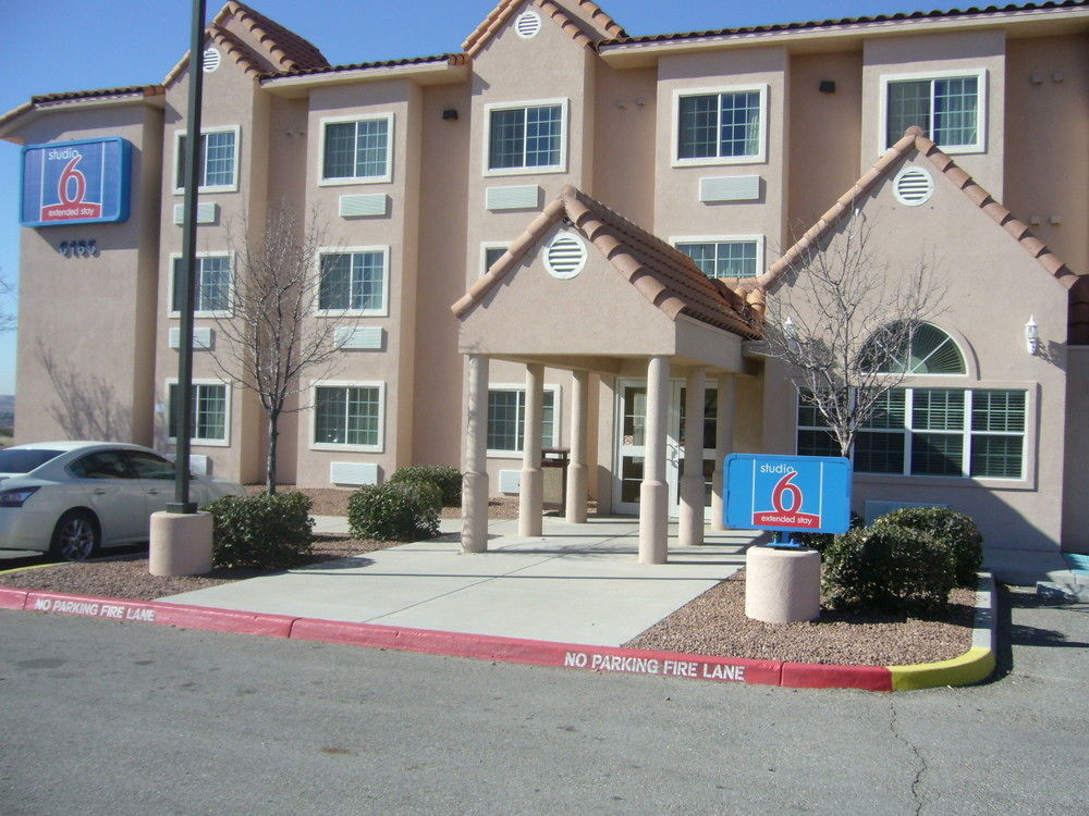 Quality Inn & Suites El Paso I-10 Exterior photo